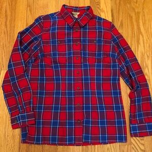 Duluth Trading Company long sleeve button up shirt